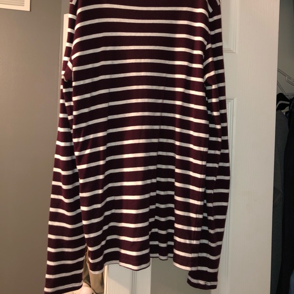 SOLD burgundy and white striped tee - Picture 2 of 3